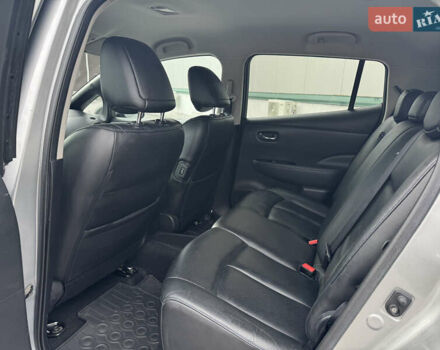 Сірий Ніссан Ліф, об'ємом двигуна 0 л та пробігом 100 тис. км за 8000 $, фото 10 на Automoto.ua