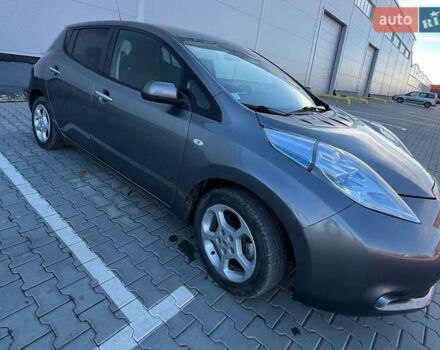 Серый Ниссан Лиф, объемом двигателя 0 л и пробегом 90 тыс. км за 8500 $, фото 1 на Automoto.ua