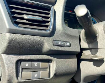 Серый Ниссан Лиф, объемом двигателя 0 л и пробегом 65 тыс. км за 12999 $, фото 11 на Automoto.ua