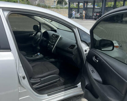 Сірий Ніссан Ліф, об'ємом двигуна 0 л та пробігом 90 тис. км за 7500 $, фото 6 на Automoto.ua