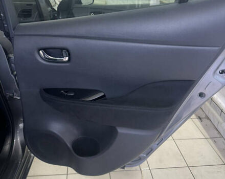 Серый Ниссан Лиф, объемом двигателя 0 л и пробегом 105 тыс. км за 8500 $, фото 16 на Automoto.ua