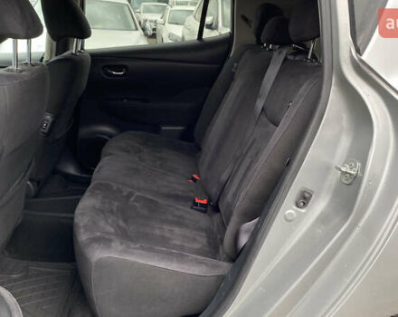 Серый Ниссан Лиф, объемом двигателя 0 л и пробегом 106 тыс. км за 8500 $, фото 61 на Automoto.ua