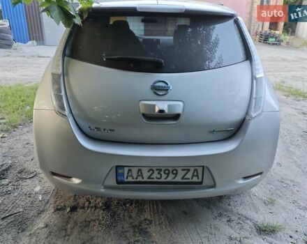 Серый Ниссан Лиф, объемом двигателя 0 л и пробегом 178 тыс. км за 7500 $, фото 3 на Automoto.ua