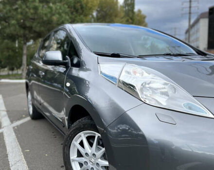 Сірий Ніссан Ліф, об'ємом двигуна 0 л та пробігом 125 тис. км за 6900 $, фото 3 на Automoto.ua