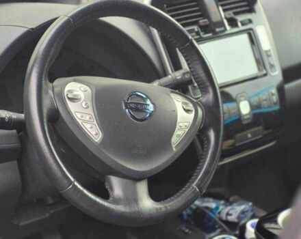 Серый Ниссан Лиф, объемом двигателя 0 л и пробегом 111 тыс. км за 7800 $, фото 4 на Automoto.ua