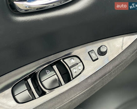 Серый Ниссан Лиф, объемом двигателя 0 л и пробегом 106 тыс. км за 8500 $, фото 53 на Automoto.ua