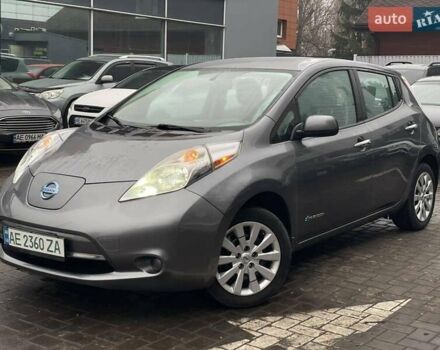 Серый Ниссан Лиф, объемом двигателя 0 л и пробегом 102 тыс. км за 8200 $, фото 2 на Automoto.ua