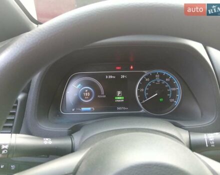 Сірий Ніссан Ліф, об'ємом двигуна 0 л та пробігом 61 тис. км за 18000 $, фото 1 на Automoto.ua