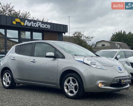 Серый Ниссан Лиф, объемом двигателя 0 л и пробегом 106 тыс. км за 8500 $, фото 10 на Automoto.ua