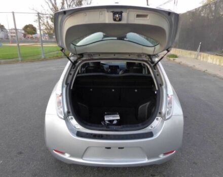 Серый Ниссан Лиф, объемом двигателя 0 л и пробегом 54 тыс. км за 4600 $, фото 11 на Automoto.ua