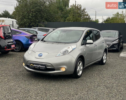 Серый Ниссан Лиф, объемом двигателя 0 л и пробегом 106 тыс. км за 8500 $, фото 7 на Automoto.ua