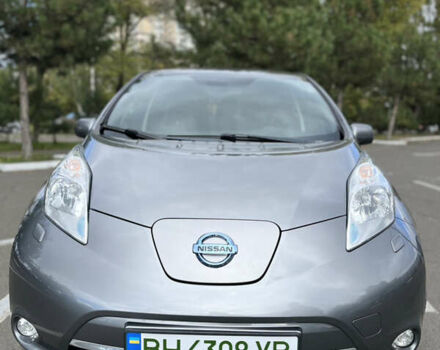 Сірий Ніссан Ліф, об'ємом двигуна 0 л та пробігом 125 тис. км за 6900 $, фото 5 на Automoto.ua