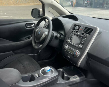 Сірий Ніссан Ліф, об'ємом двигуна 0 л та пробігом 90 тис. км за 7500 $, фото 5 на Automoto.ua