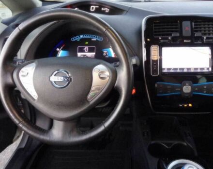 Серый Ниссан Лиф, объемом двигателя 0 л и пробегом 63 тыс. км за 3800 $, фото 8 на Automoto.ua