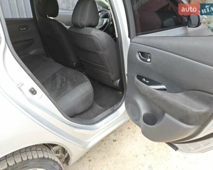 Серый Ниссан Лиф, объемом двигателя 0 л и пробегом 178 тыс. км за 7500 $, фото 7 на Automoto.ua