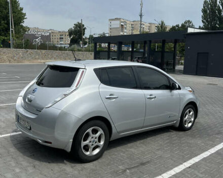 Сірий Ніссан Ліф, об'ємом двигуна 0 л та пробігом 90 тис. км за 7500 $, фото 3 на Automoto.ua