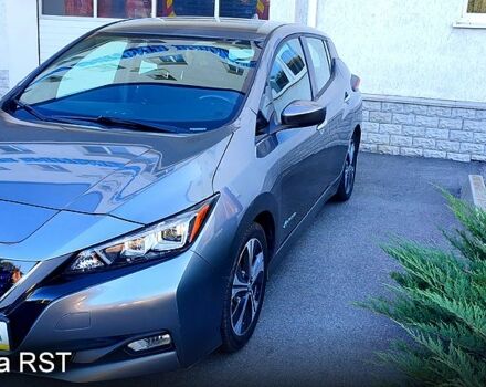 Серый Ниссан Лиф, объемом двигателя 0 л и пробегом 65 тыс. км за 12999 $, фото 1 на Automoto.ua