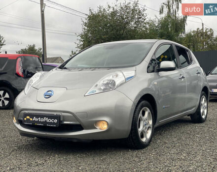 Серый Ниссан Лиф, объемом двигателя 0 л и пробегом 106 тыс. км за 8500 $, фото 8 на Automoto.ua