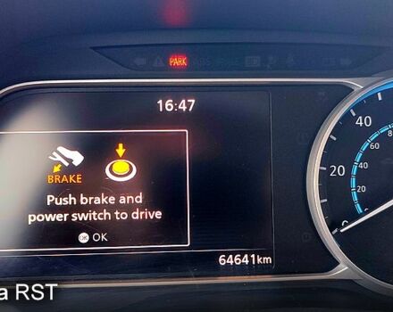 Серый Ниссан Лиф, объемом двигателя 0 л и пробегом 65 тыс. км за 12999 $, фото 4 на Automoto.ua