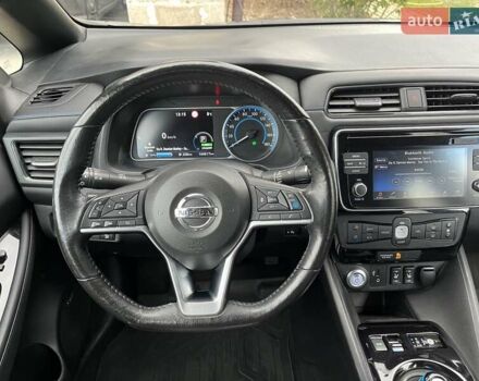 Сірий Ніссан Ліф, об'ємом двигуна 0 л та пробігом 144 тис. км за 12699 $, фото 27 на Automoto.ua