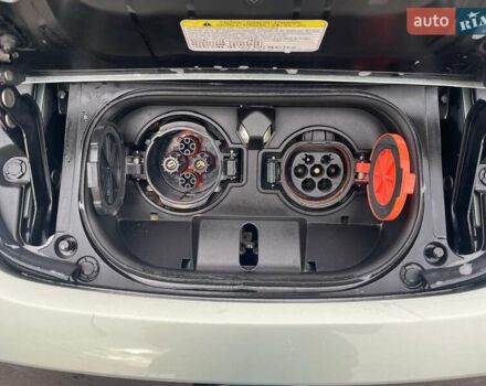 Серый Ниссан Лиф, объемом двигателя 0 л и пробегом 102 тыс. км за 13200 $, фото 33 на Automoto.ua