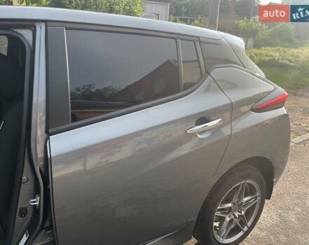 Сірий Ніссан Ліф, об'ємом двигуна 0 л та пробігом 82 тис. км за 14300 $, фото 11 на Automoto.ua