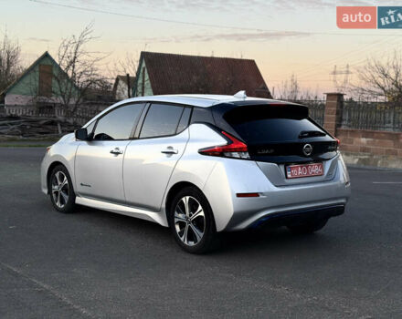 Серый Ниссан Лиф, объемом двигателя 0 л и пробегом 150 тыс. км за 10800 $, фото 7 на Automoto.ua