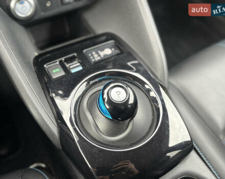 Сірий Ніссан Ліф, об'ємом двигуна 0 л та пробігом 152 тис. км за 11950 $, фото 34 на Automoto.ua