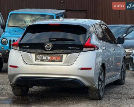 Серый Ниссан Лиф, объемом двигателя 0 л и пробегом 69 тыс. км за 15800 $, фото 9 на Automoto.ua