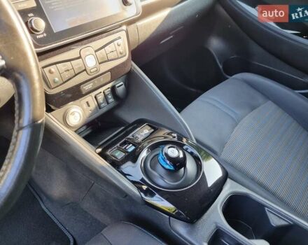 Сірий Ніссан Ліф, об'ємом двигуна 0 л та пробігом 173 тис. км за 10850 $, фото 32 на Automoto.ua