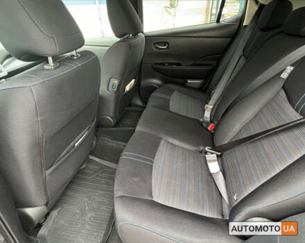 Сірий Ніссан Ліф, об'ємом двигуна 40 л та пробігом 70 тис. км за 14500 $, фото 22 на Automoto.ua