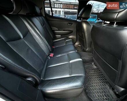 Серый Ниссан Лиф, объемом двигателя 0 л и пробегом 69 тыс. км за 15800 $, фото 16 на Automoto.ua