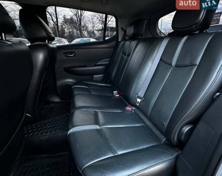 Серый Ниссан Лиф, объемом двигателя 0 л и пробегом 69 тыс. км за 15800 $, фото 13 на Automoto.ua