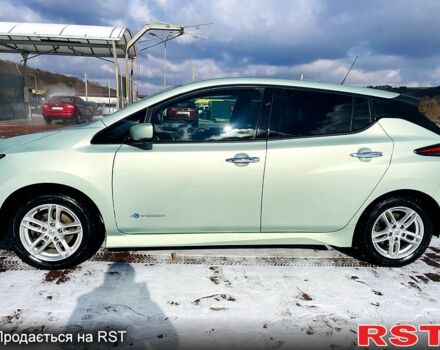 Серый Ниссан Лиф, объемом двигателя 0 л и пробегом 69 тыс. км за 12750 $, фото 4 на Automoto.ua