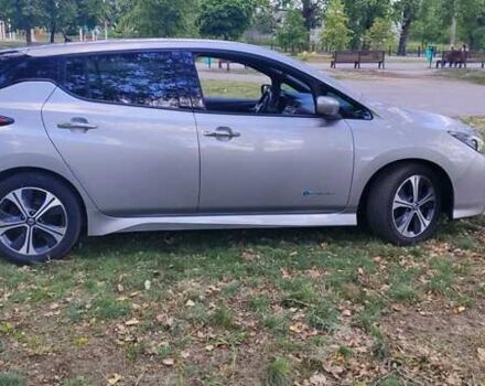 Серый Ниссан Лиф, объемом двигателя 0 л и пробегом 80 тыс. км за 13200 $, фото 4 на Automoto.ua