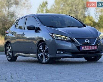 Серый Ниссан Лиф, объемом двигателя 0 л и пробегом 160 тыс. км за 10999 $, фото 5 на Automoto.ua