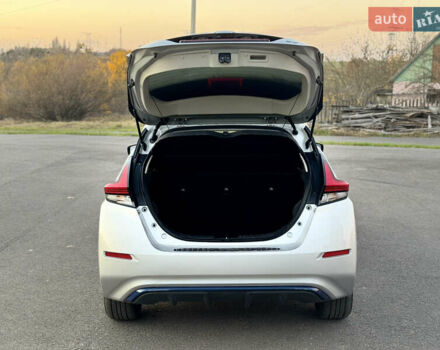 Серый Ниссан Лиф, объемом двигателя 0 л и пробегом 150 тыс. км за 10800 $, фото 29 на Automoto.ua