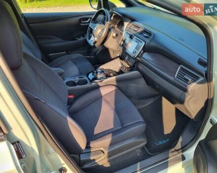 Сірий Ніссан Ліф, об'ємом двигуна 0 л та пробігом 173 тис. км за 10850 $, фото 28 на Automoto.ua