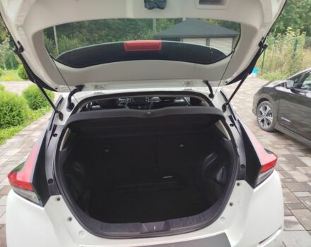 Серый Ниссан Лиф, объемом двигателя 0 л и пробегом 139 тыс. км за 11100 $, фото 6 на Automoto.ua