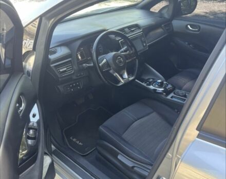 Сірий Ніссан Ліф, об'ємом двигуна 0 л та пробігом 89 тис. км за 13300 $, фото 4 на Automoto.ua