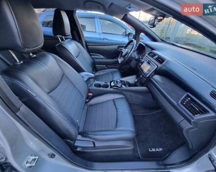 Сірий Ніссан Ліф, об'ємом двигуна 0 л та пробігом 95 тис. км за 13100 $, фото 38 на Automoto.ua