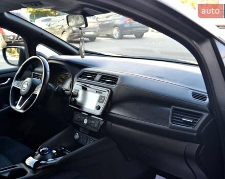 Сірий Ніссан Ліф, об'ємом двигуна 0 л та пробігом 119 тис. км за 12300 $, фото 40 на Automoto.ua