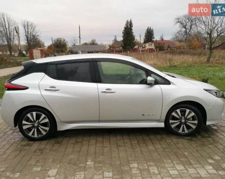 Сірий Ніссан Ліф, об'ємом двигуна 0 л та пробігом 45 тис. км за 12500 $, фото 4 на Automoto.ua