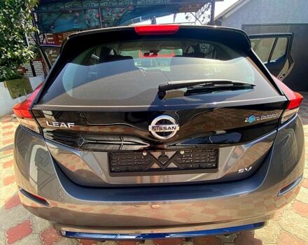 Серый Ниссан Лиф, объемом двигателя 0.11 л и пробегом 138 тыс. км за 13500 $, фото 3 на Automoto.ua