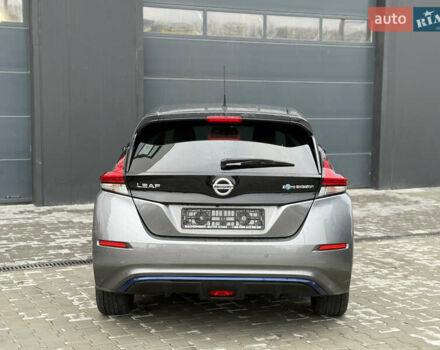 Серый Ниссан Лиф, объемом двигателя 0 л и пробегом 85 тыс. км за 12900 $, фото 4 на Automoto.ua