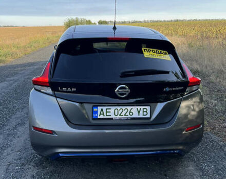 Сірий Ніссан Ліф, об'ємом двигуна 0 л та пробігом 74 тис. км за 15000 $, фото 4 на Automoto.ua