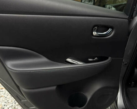 Серый Ниссан Лиф, объемом двигателя 0 л и пробегом 130 тыс. км за 11999 $, фото 24 на Automoto.ua