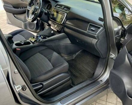 Сірий Ніссан Ліф, об'ємом двигуна 0 л та пробігом 165 тис. км за 10700 $, фото 14 на Automoto.ua