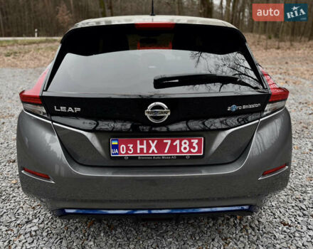 Серый Ниссан Лиф, объемом двигателя 0 л и пробегом 130 тыс. км за 11999 $, фото 11 на Automoto.ua