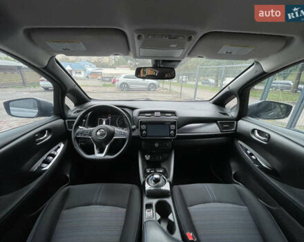 Серый Ниссан Лиф, объемом двигателя 0 л и пробегом 125 тыс. км за 12100 $, фото 15 на Automoto.ua